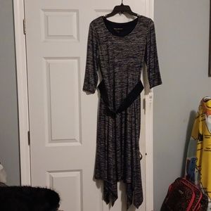 Woman's dress, size large, color navy/gray